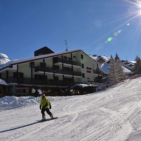 Hotel Alaska Folgarida Exteriör bild