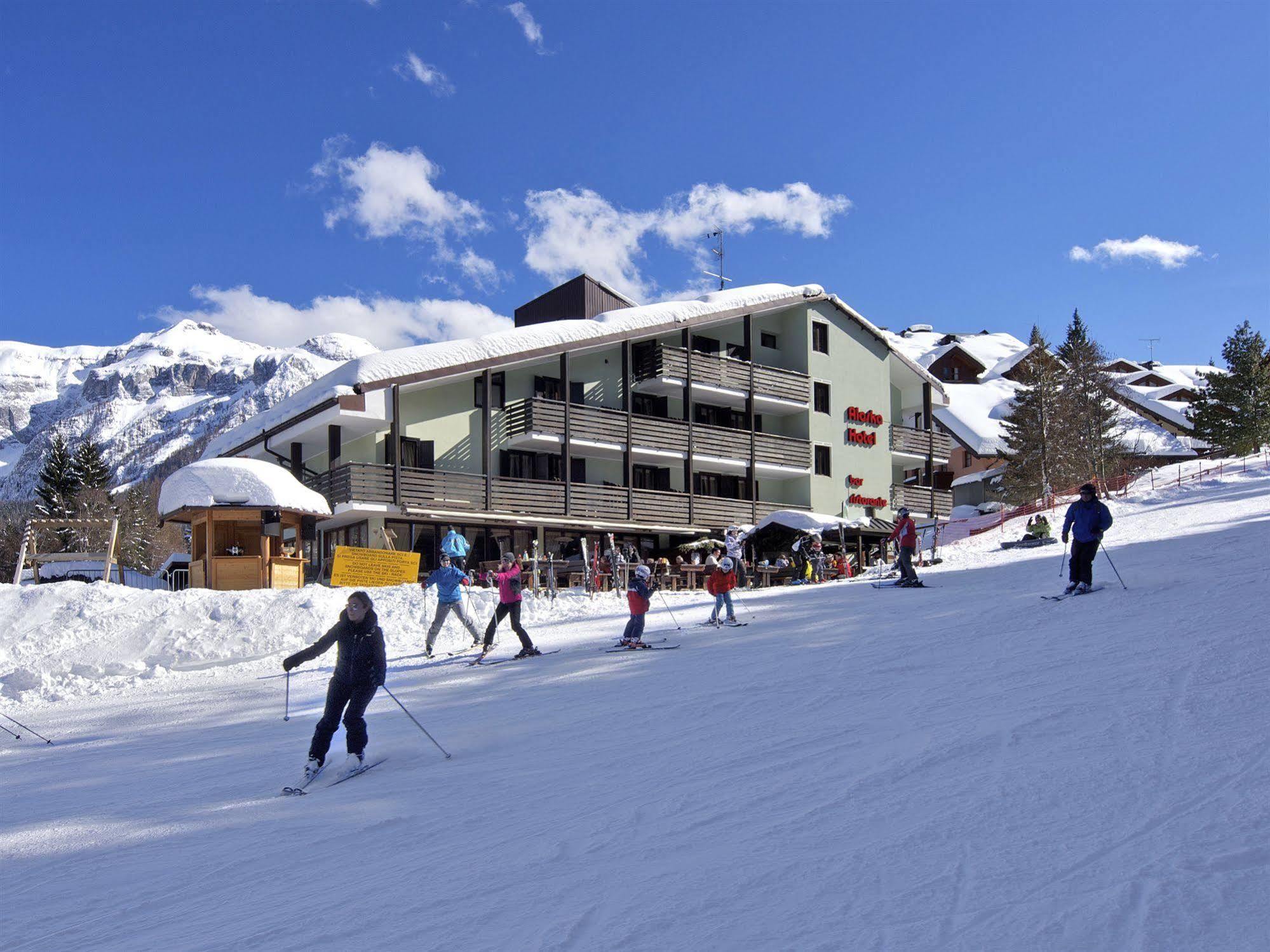 Hotel Alaska Folgarida Exteriör bild